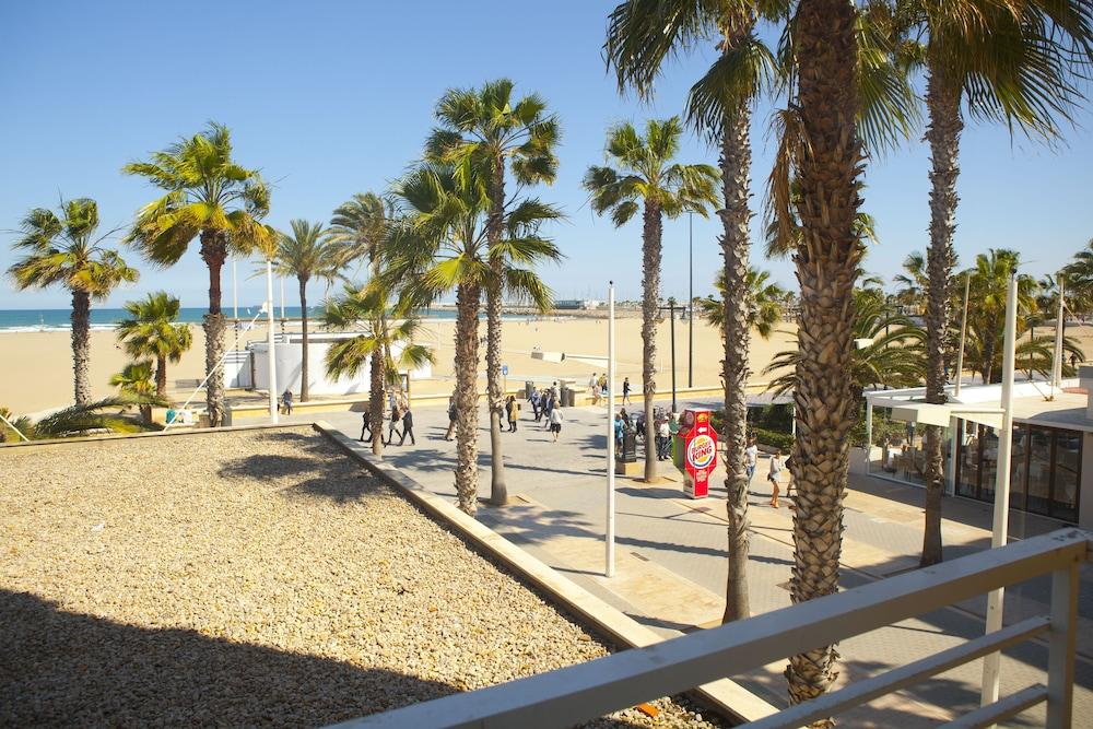 Malvarrosa Beach Rooms Valencia Exterior foto