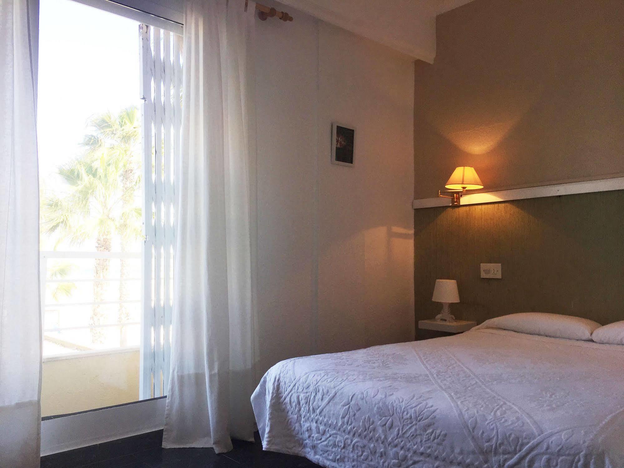 Malvarrosa Beach Rooms Valencia Exterior foto
